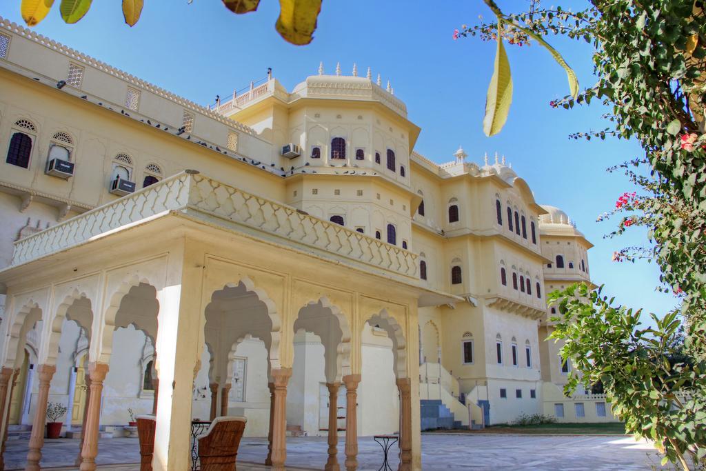Alsisar Mahal- Heritage Hotel Exterior photo