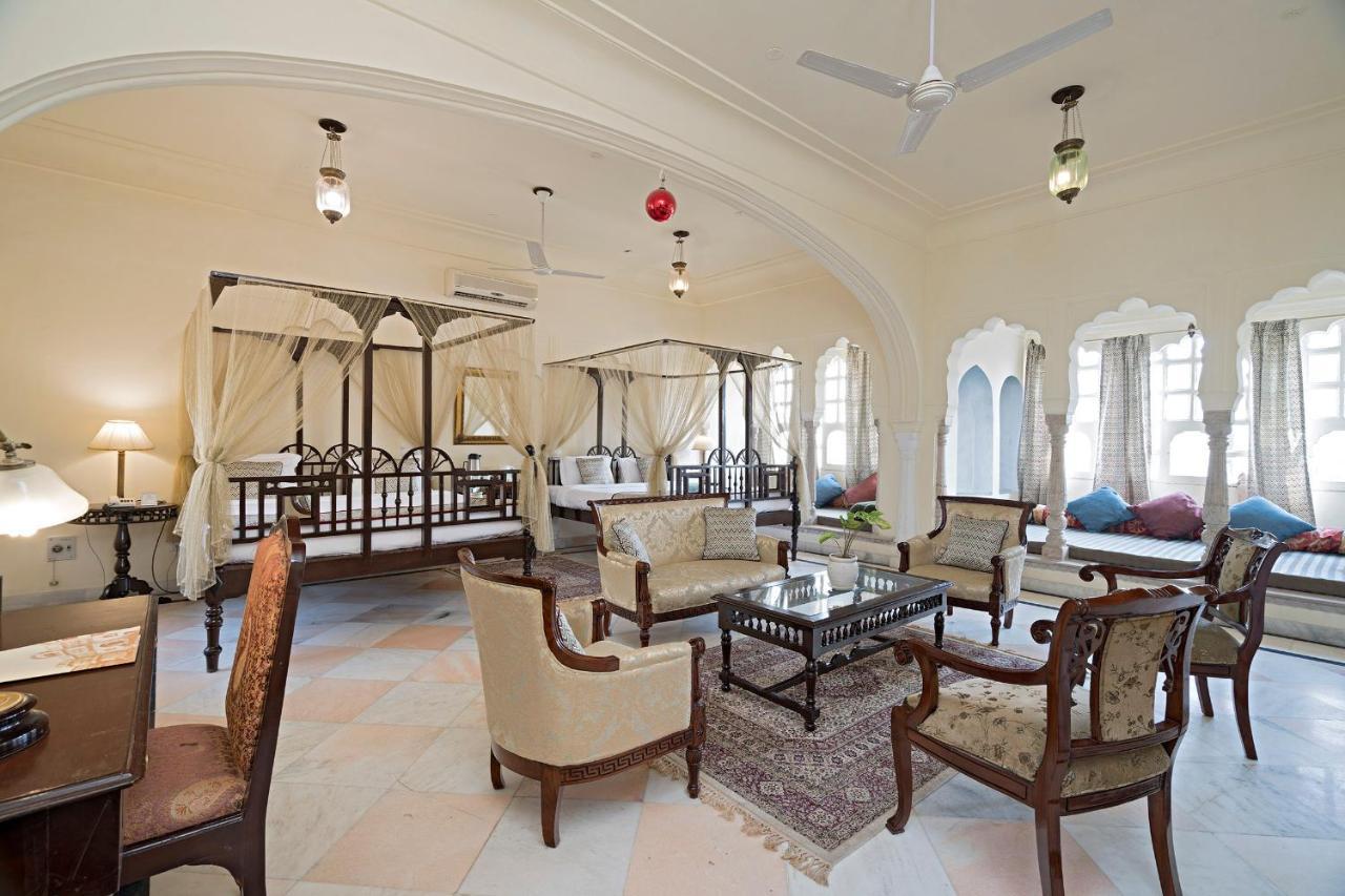Alsisar Mahal- Heritage Hotel Exterior photo