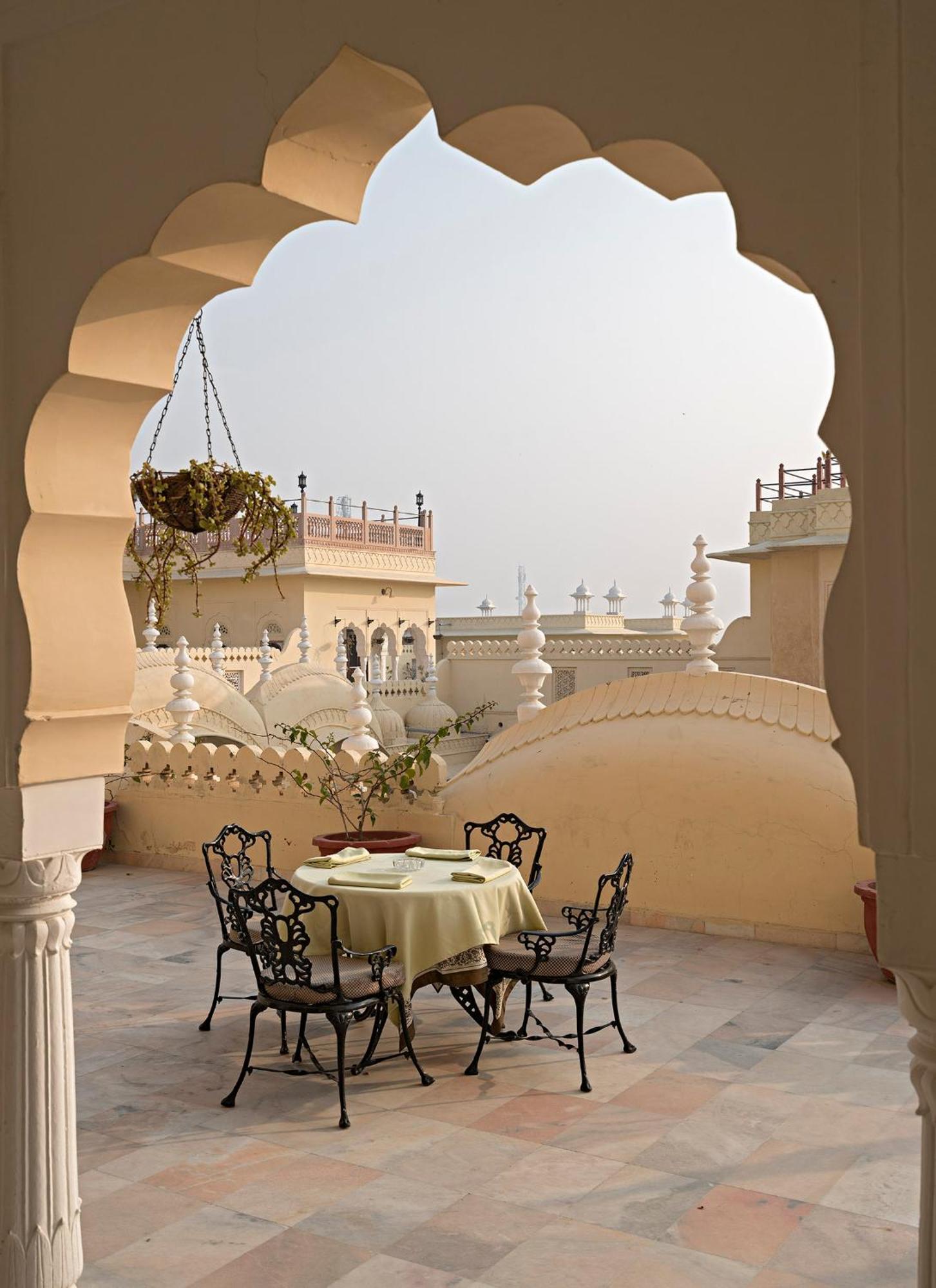 Alsisar Mahal- Heritage Hotel Exterior photo