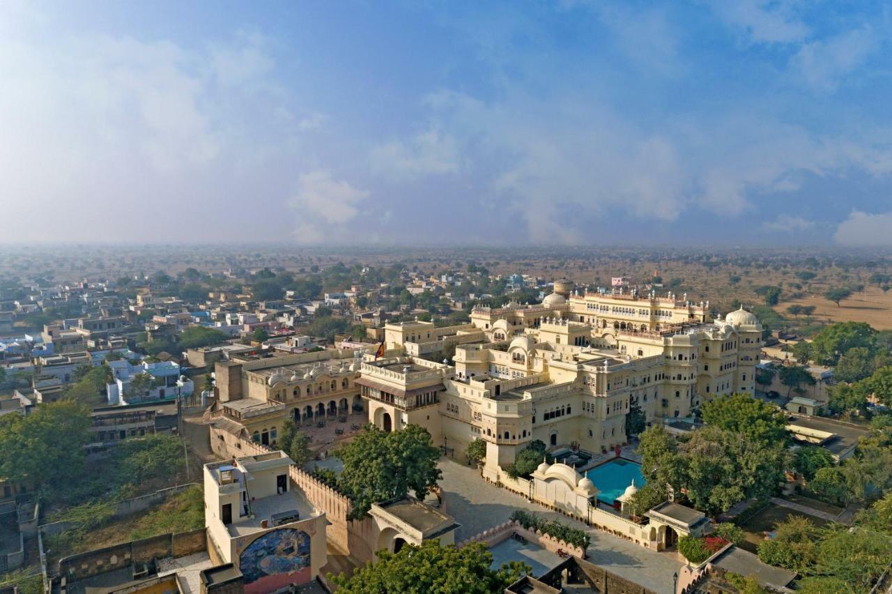 Alsisar Mahal- Heritage Hotel Exterior photo